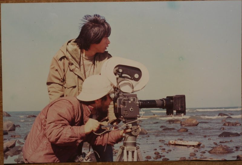 <p>Photograph provided by Liu Ka-shiang</p>
<p>Liu doing fieldwork, 1985.</p>